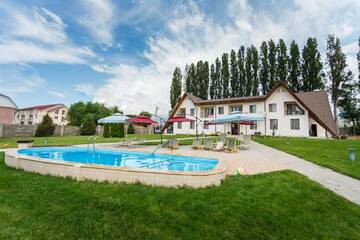 Фотографии Отель Dolinnka Hotel г. Чолпон-Ата (Киргизия) №1 Фото Отель Dolinnka Hotel г. Чолпон-Ата 1