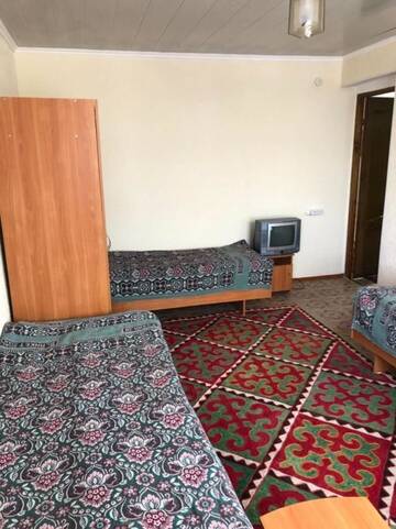 Фото номера Стандартный семейный номер Гостевой дом Guest house Visit г. Чолпон-Ата 7