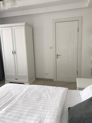 Фото номера Двухместный номер Делюкс с 1 кроватью и душем Гостевой дом Guest House “Aura” г. Чолпон-Ата 5