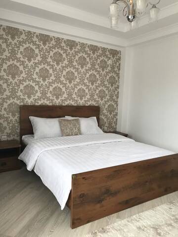 Фото номера Двухместный номер Делюкс с 1 кроватью и душем Гостевой дом Guest House “Aura” г. Чолпон-Ата 2
